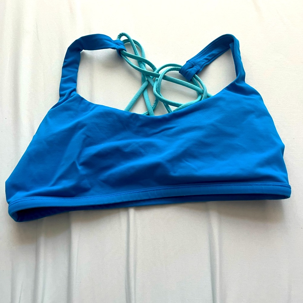 Lululemon Free to Be Bra